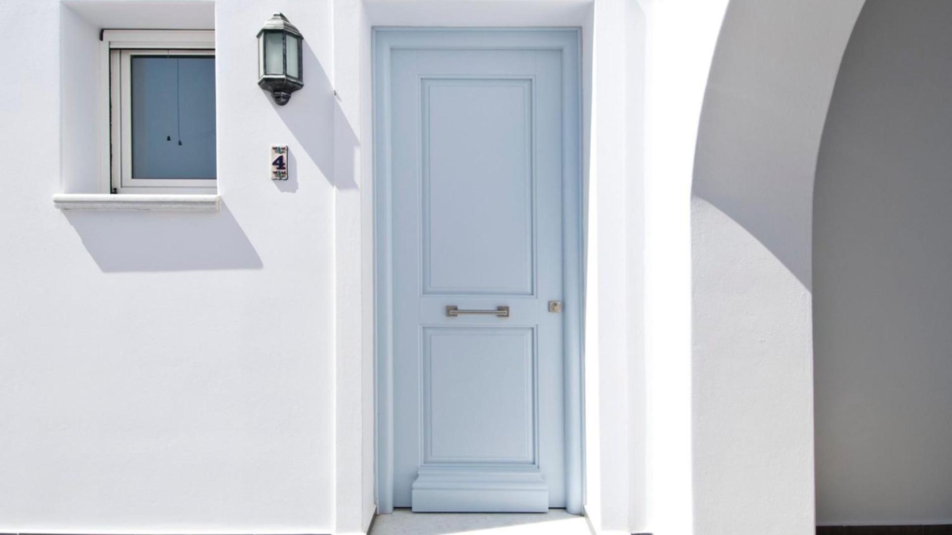 Miland Suites Adamantas  Exterior photo