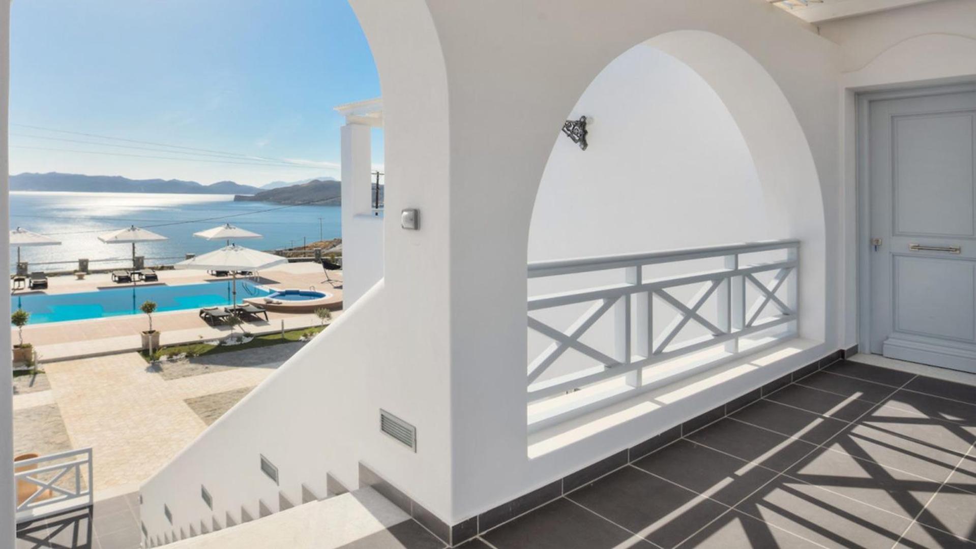 Miland Suites Adamantas  Exterior photo