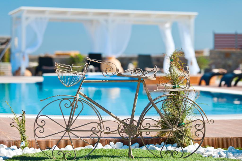 Miland Suites Adamantas  Exterior photo