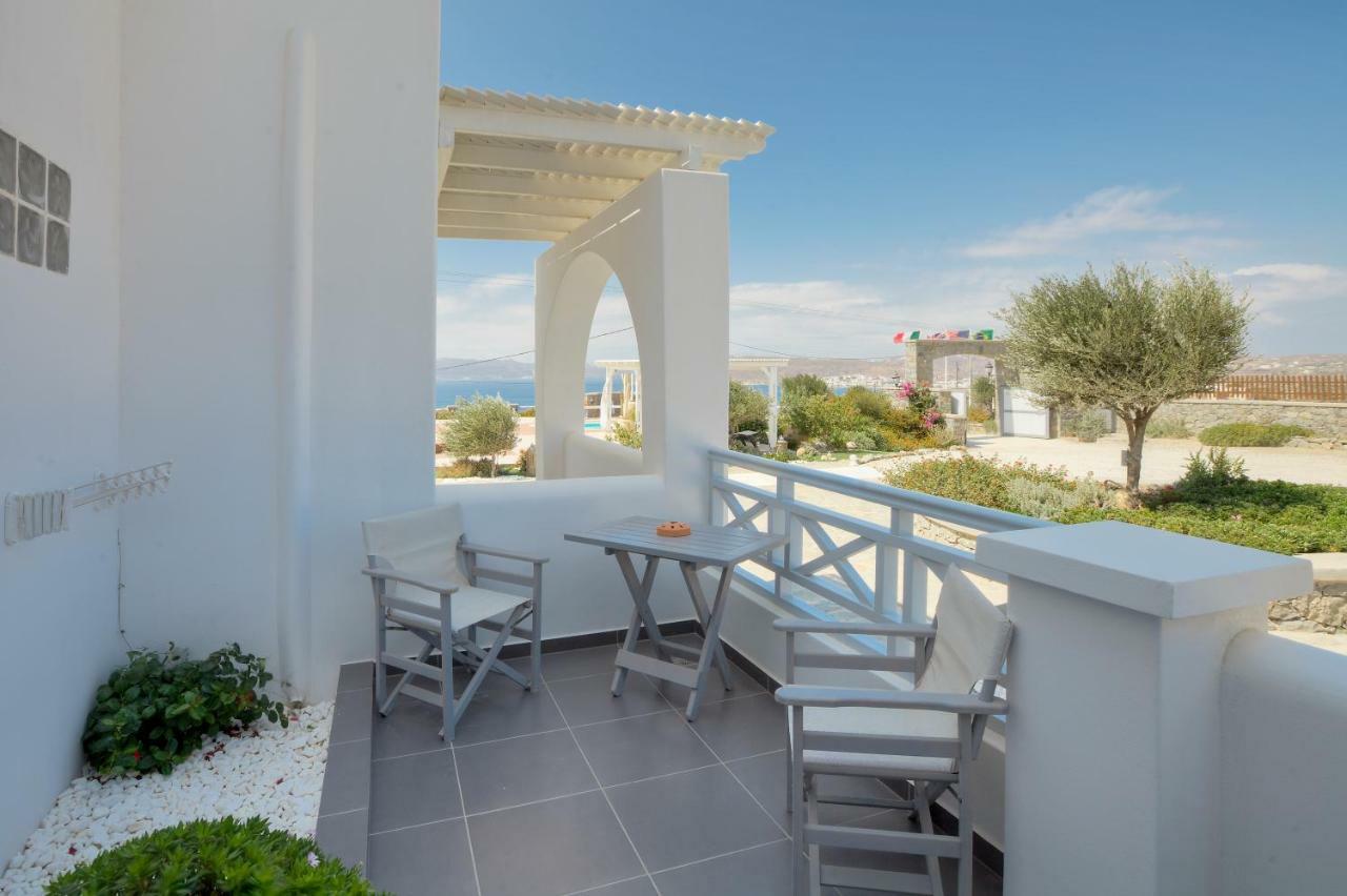 Miland Suites Adamantas  Exterior photo